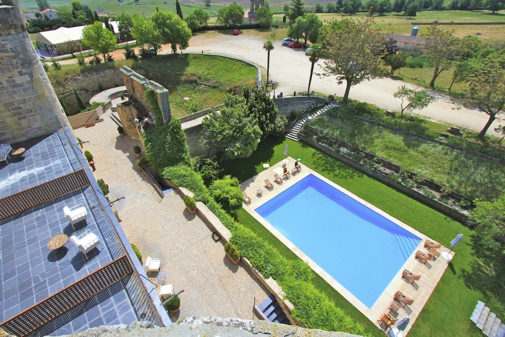 Posada Real Castillo Del Buen Amor Topas Экстерьер фото