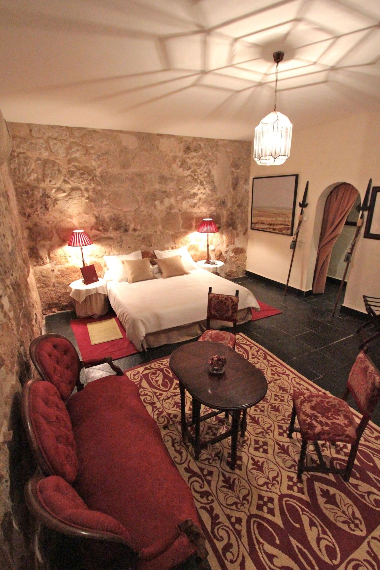 Posada Real Castillo Del Buen Amor Topas Экстерьер фото
