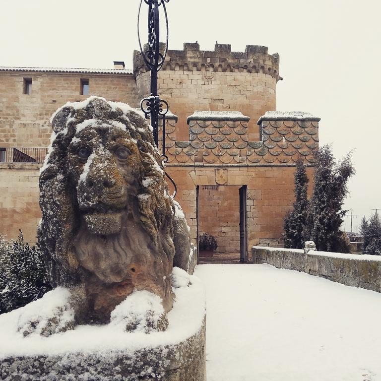 Posada Real Castillo Del Buen Amor Topas Экстерьер фото