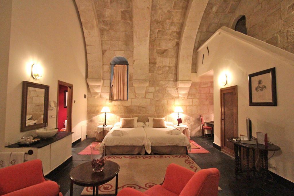 Posada Real Castillo Del Buen Amor Topas Экстерьер фото