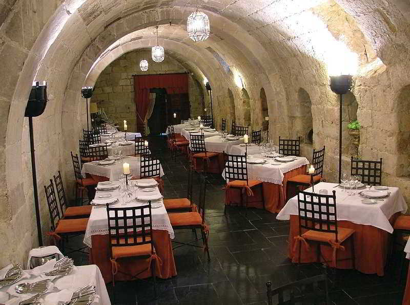 Posada Real Castillo Del Buen Amor Topas Ресторан фото